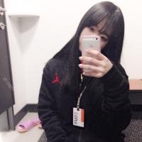互道晚安后,你在睡觉而我在想你. 也许你很牛逼但我未必