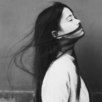 我回好好安慰过下去 对错不重要 我的情绪