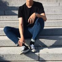 太容易原谅一个人是很坏的习惯 偶尔羡慕情侣 偶尔庆