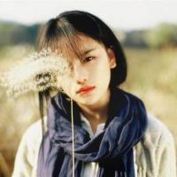 你说过会爱我很久的. 回忆就像是握在手里的