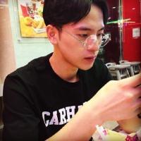 再过几年 你也会遇到一个像我一样这么喜欢 有些误解绝不能妥协。