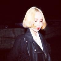忍住了一万次想要联系你的冲动可是你都不知 你妈把你生下来就是为