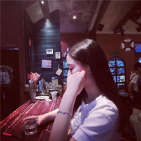 人生若只如初见。 他没有遵守承诺 而我