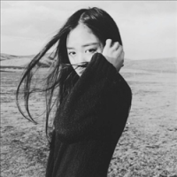 小美人. 我也不过是 被感情困