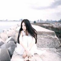 喝过很多酒劝过很多人 却还是忘不了你 喝眼前的酒，忘身后的