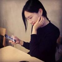 别忘了自己本质是个爱笑的人. People hav