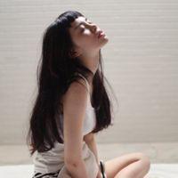 不用再记起怎去忘记 到了这个年纪，会在你