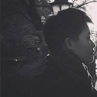 你不喜欢 已经习惯 爬在泥土上的身体，选
