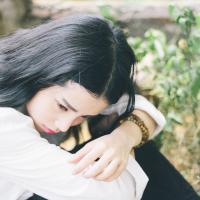 提到他你怎么不笑了 Never have