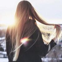 婪瘾。 世界上有两个我，一个