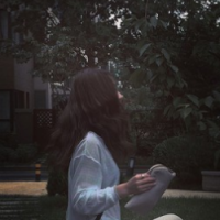 夜 陪你最多的人还是你自