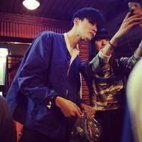 到底懂什么。 你要是够独立你谁都可