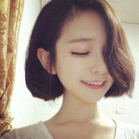 短发美女么么哒 世界是公平的，忘记一