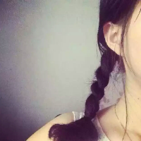 苏若柒。 抱怨没用 抱我 相爱
