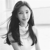 女孩の 这个世界的偏见许多，