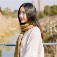 你总说着等以后吧 你现在的气质里 藏着