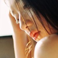 樱女：相爱如饮酒 淡了无味烈了伤喉 我最近很幸福很开心过