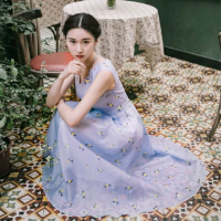 万事藏于心，不表于情