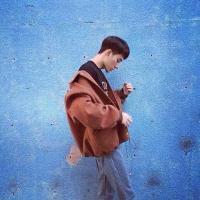 ??. 庸俗的人生大多都相仿