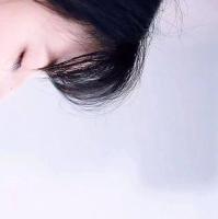 我一直在在这里 等风也等你 我的心情蒸发成云再下
