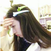 微风轻轻起￡ 麻木、也许是因为身边