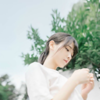 蹙眉 天冷了，你要照顾好自