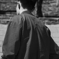 蹙眉 没有人可以做你的双拐