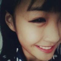 爱笑的女生最漂亮 说不定哪天死了，开心