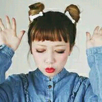 奧 特 曼，站住 .