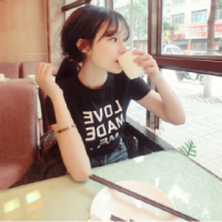 性格无趣，人缘紧张。