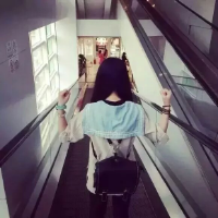 广交朋友，少碰感情。