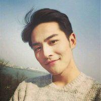 扮她伴他 人应该有力量揪着自己