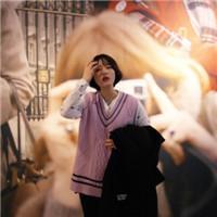 从前不会挽留 以后不会将就 请记住我是一个高冷的
