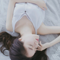 眉梢. 爱情走的太快就像龙卷