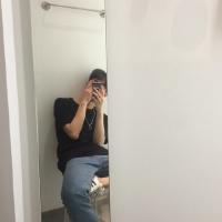 溺爱 刚刚看到一个人很像你