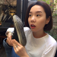 够久了怪不得该走的人都走了 想想当年为你哭成狗的