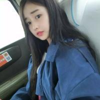 她叫吴优我相信不止我一个人喜欢她。 希望我有足够的幸运能