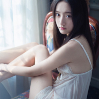 多抱抱我好不好?(? ???ω??? ?)? 头顶锅盖，身披麻袋，