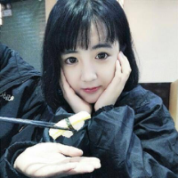 总有一天我要拿着话筒唱着情歌给他听 要乖要长大要不负众望