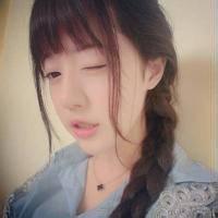 再简陋的校园里也有美