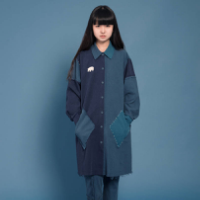 蓝色. 言念君子，温其如玉。