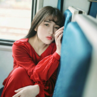 钊 我喜歡聽英文歌曲，因
