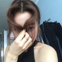 开始听一些很旧的歌，