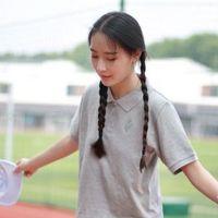 实习生：无人与我把酒分无人告我夜已深 ◆′手机播放着音乐，