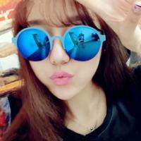 陌大大：墨镜美女 我有一颗好似诺基亚般