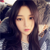 女 两个人在一起，不是所
