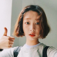 只是想起那次你牵我的