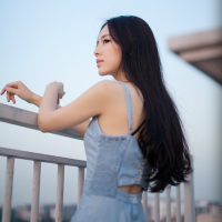 吻一下如何. 寂寞人，寂寞夜，抽着