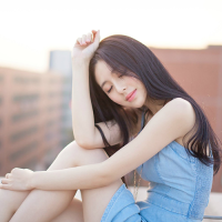 与赠 我并不是一个坚强的人
