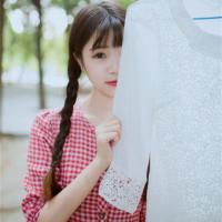 红衣佳人白衣友 无论你爱不爱了，我都